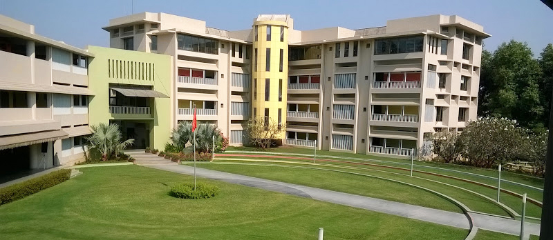 SWAMINARAYAN GURUKUL CHALA - VAPI